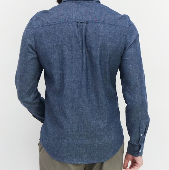 Men Classic Fit Chambray Long Sleeves Casual Shirt - Picture 1 of 2